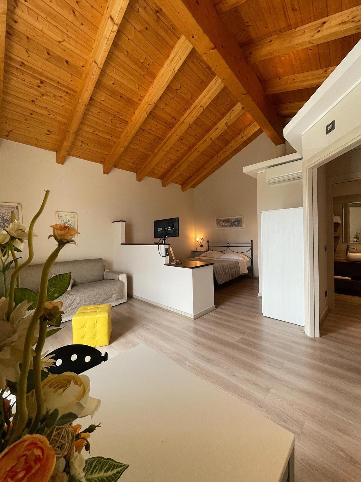 Bed and Breakfast La Rocca Carru Экстерьер фото