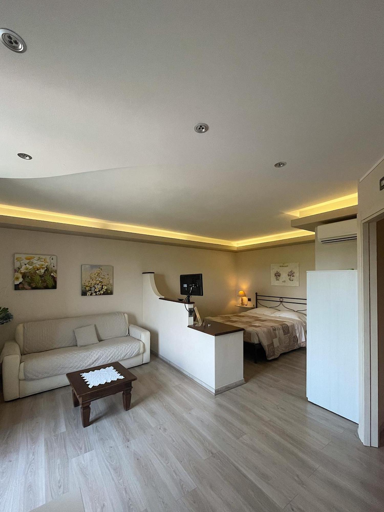 Bed and Breakfast La Rocca Carru Экстерьер фото