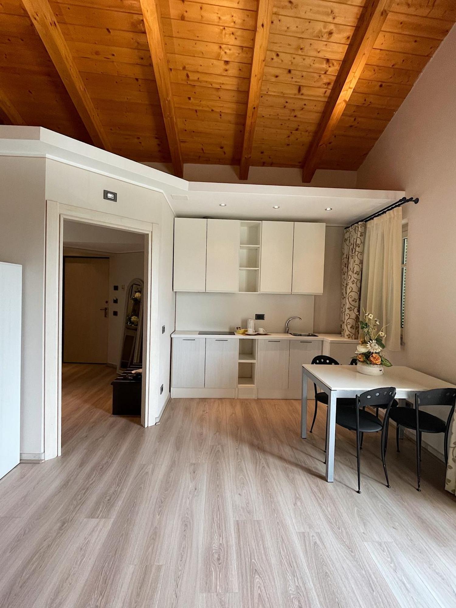 Bed and Breakfast La Rocca Carru Экстерьер фото