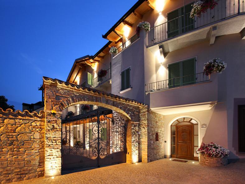 Bed and Breakfast La Rocca Carru Экстерьер фото